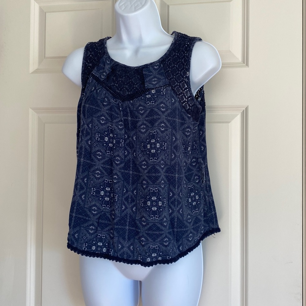 Lightweight, navy and white tank top